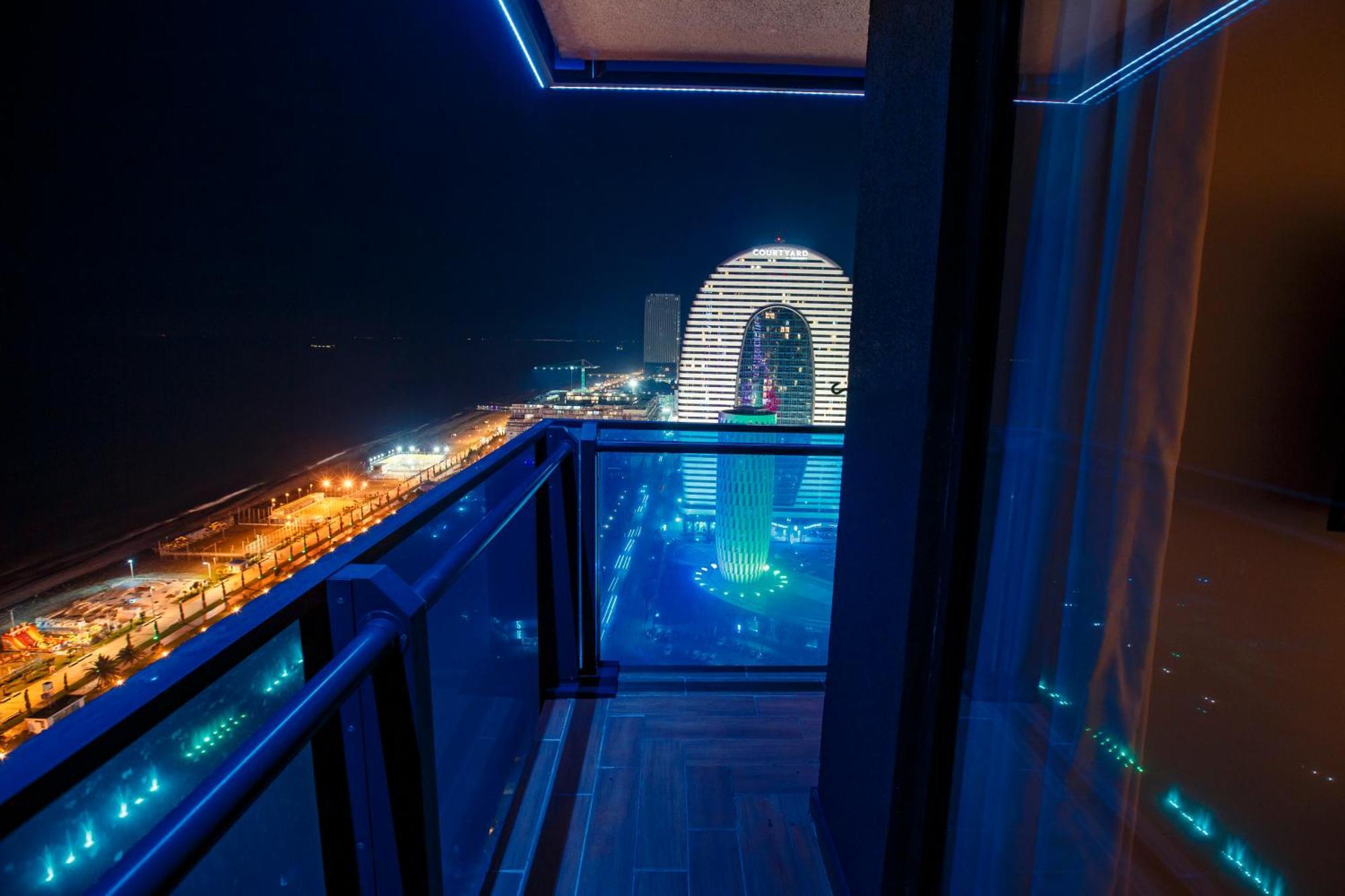 מלון באטומי P A N O R A M A A P R T H T E L Orbi With Sea View מראה חיצוני תמונה